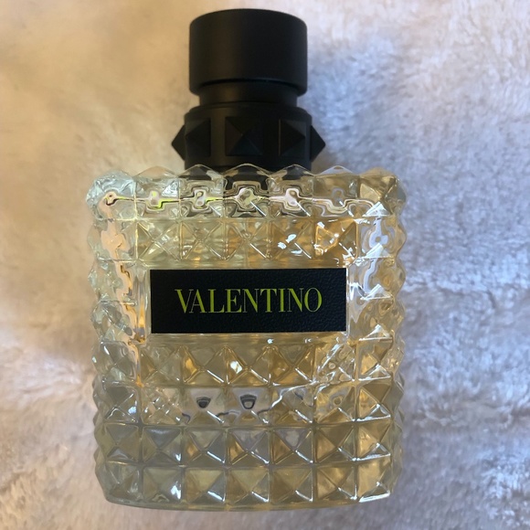 Valentino - BORN IN ROMA YELLOW DREAM - Picture 3 of 5